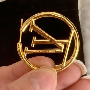 Louis Vuitton Jewelry - New LV GOLD TONE EARRINGS. Louis Vuitton Jewelry - New LV GOLD TONE EARRINGS.